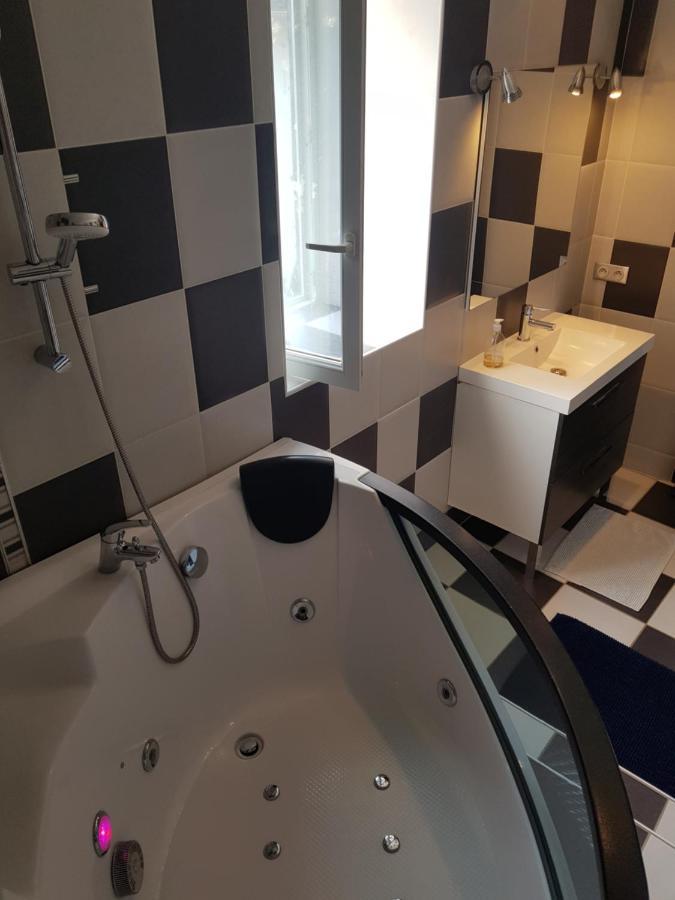 Appartamento Loft dans les Pyrénées Oloron-Sainte-Marie Esterno foto